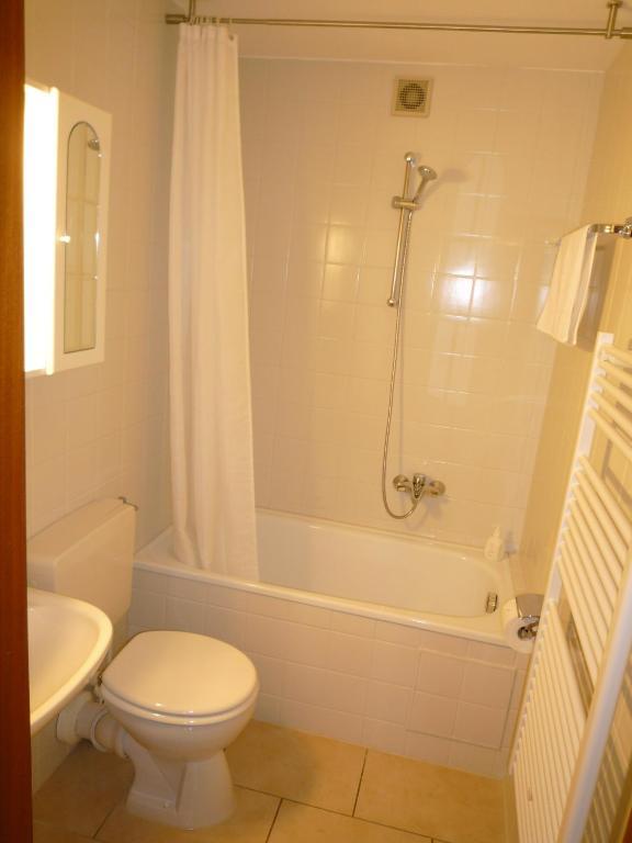 Hotel Garni Zeranka โรพอลดิง ห้อง รูปภาพ
