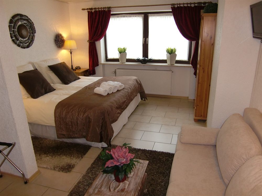Hotel Garni Zeranka โรพอลดิง ภายนอก รูปภาพ