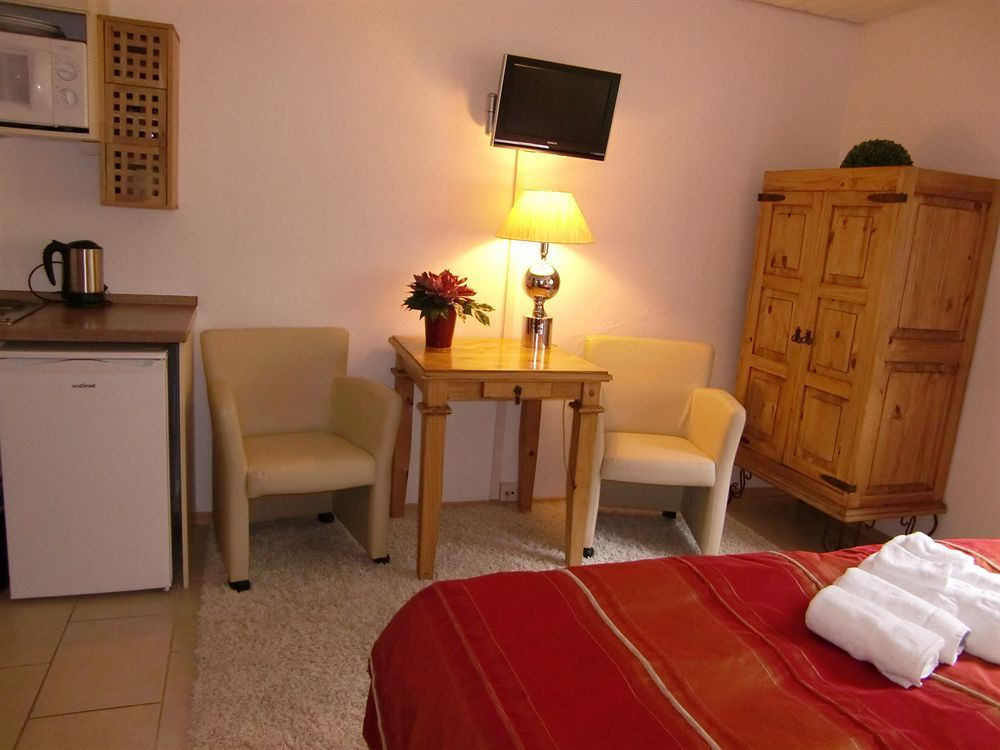 Hotel Garni Zeranka โรพอลดิง ภายนอก รูปภาพ